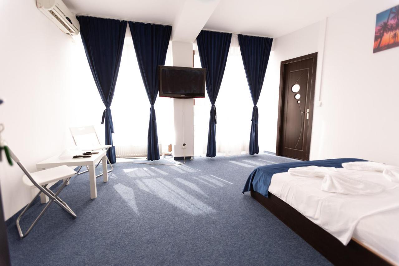 Hotel Blue Bucharest Exterior photo