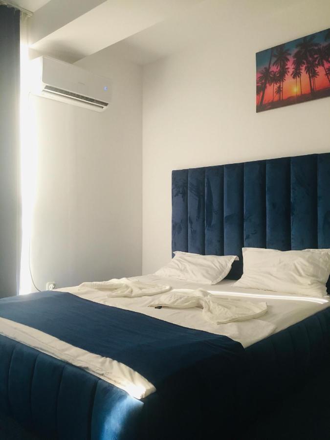 Hotel Blue Bucharest Exterior photo